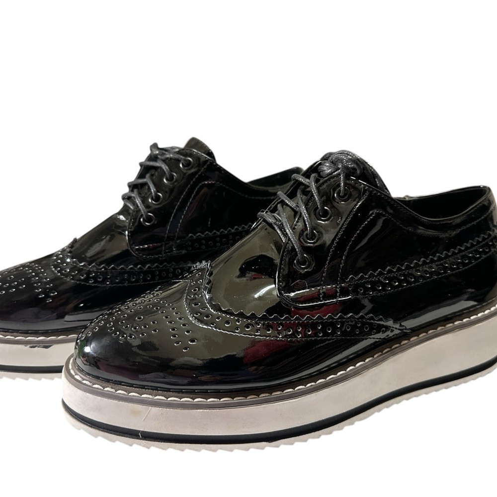 Black Patent Leather Women's Brogues